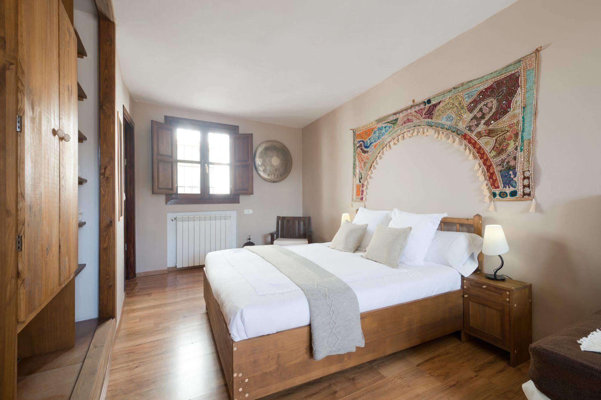 Casa Bombo Bed & Breakfast กรานาดา ภายนอก รูปภาพ