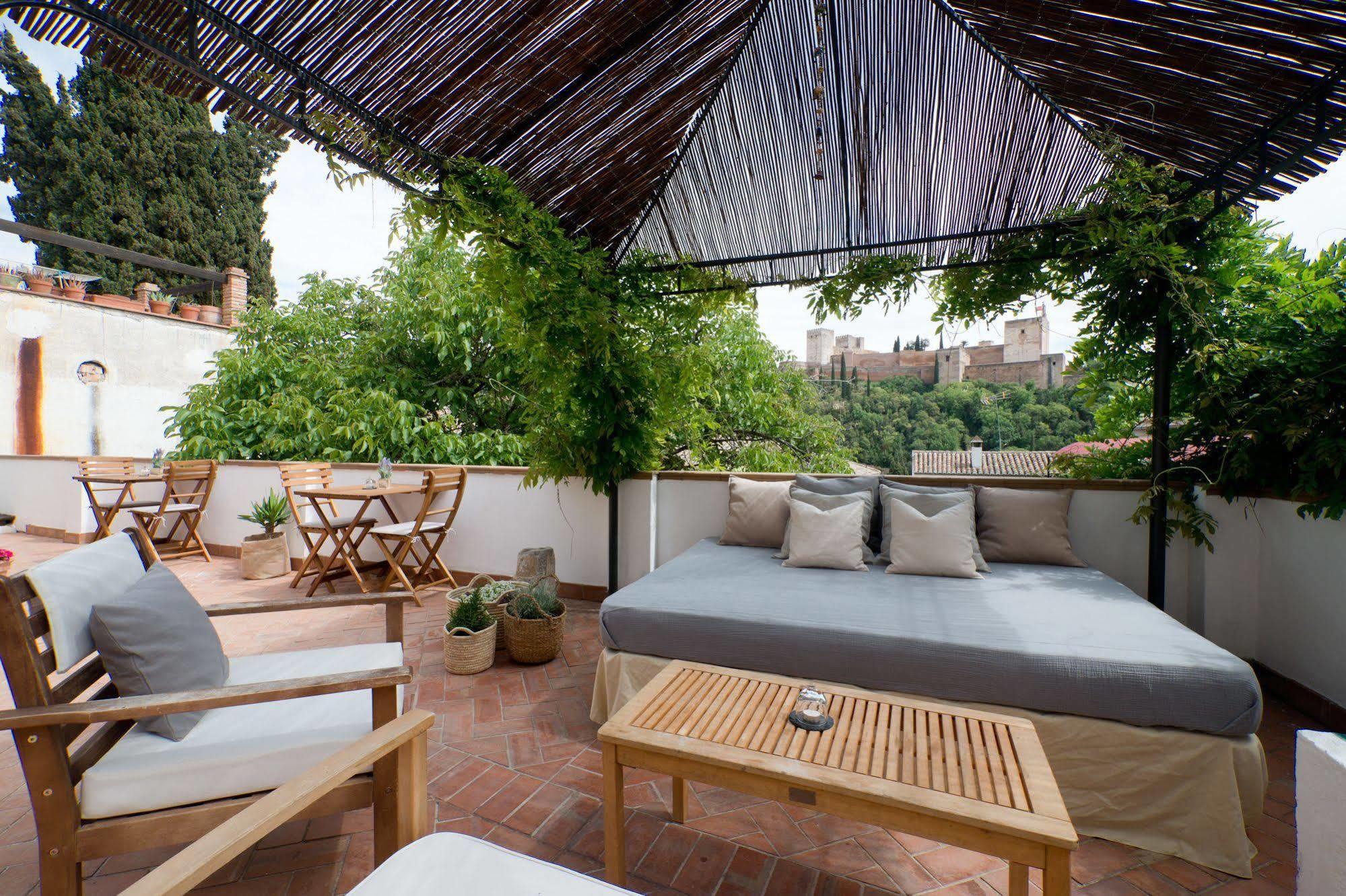Casa Bombo Bed & Breakfast กรานาดา ภายนอก รูปภาพ